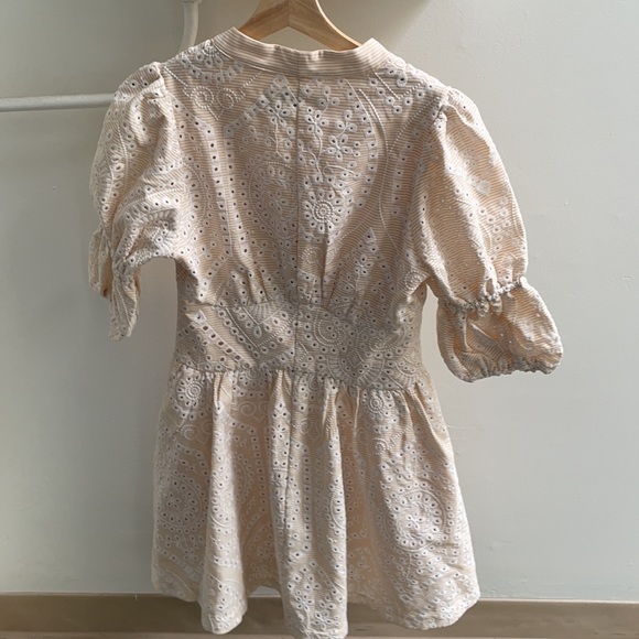 Dress - Picture 9 of 9